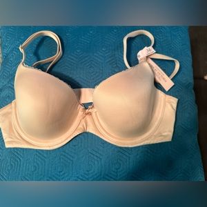 Victoria Secret Beige 34C Bras Lightly Lined.